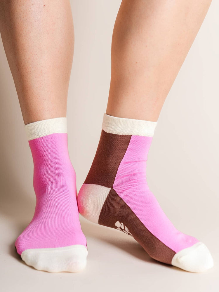 Pink & Brown Color Block Women’s Cotton Ankle Socks
