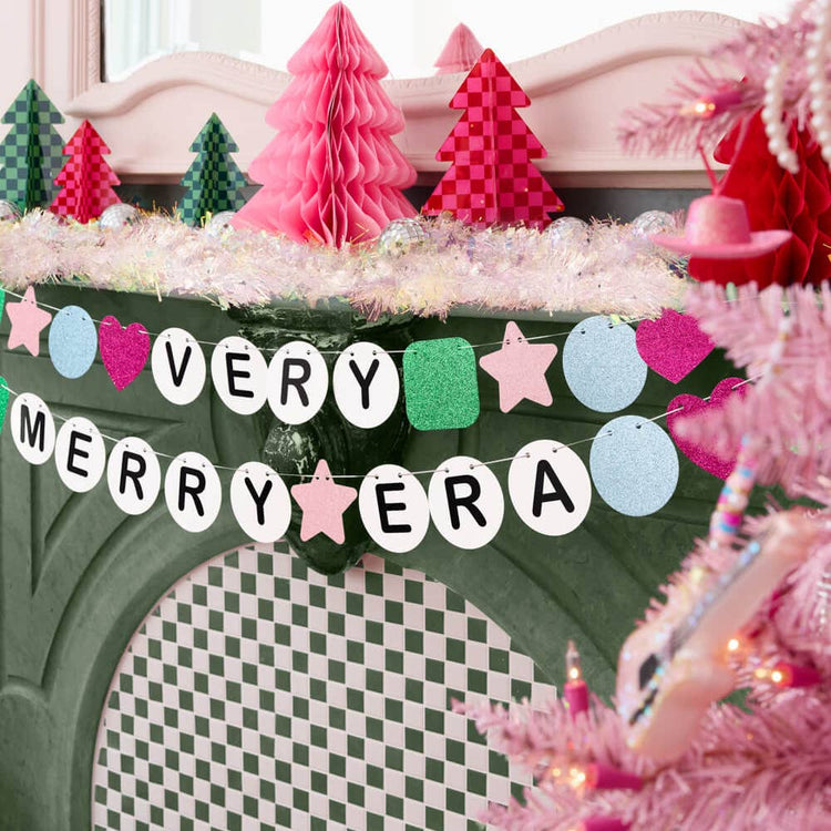 Very Merry Era Banner - Friendship Bracelet Banner Christmas