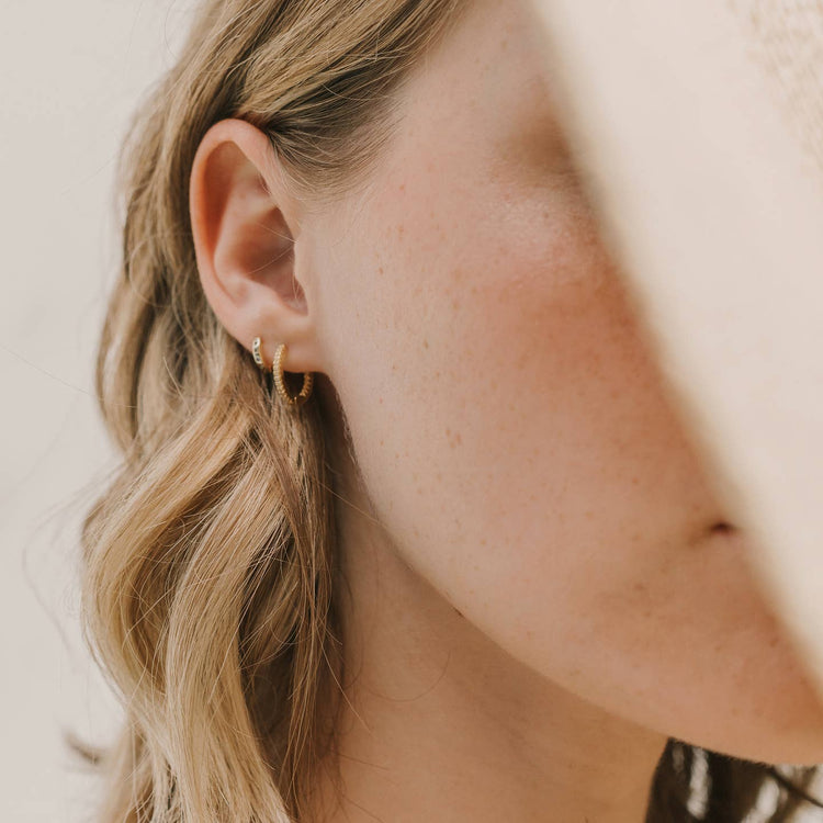 Mod + Jo Grande Reese Hoops