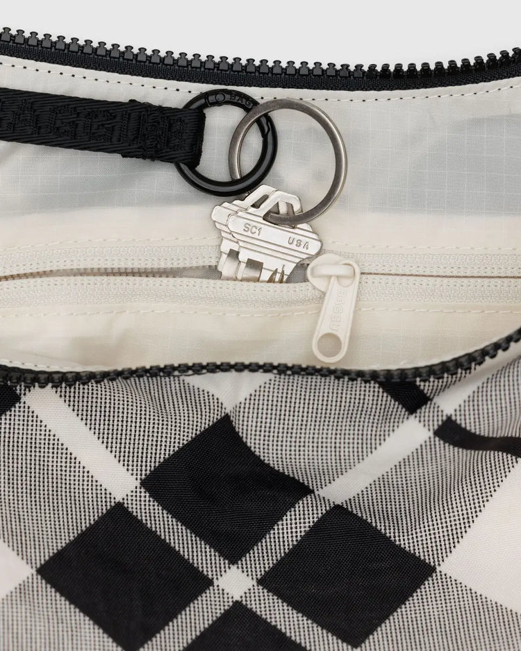 Baggu Medium Nylon Crescent Bag in Mixed Plaid