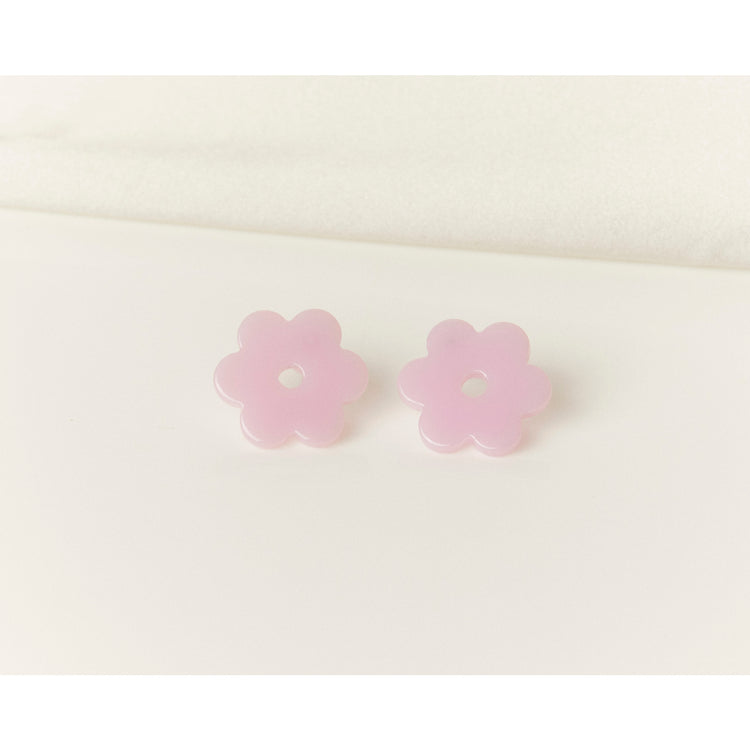 Small Lilac Acetate Daisy Earrings