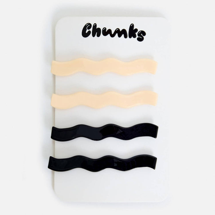 Chunks Slides in Wavy Cream + Black