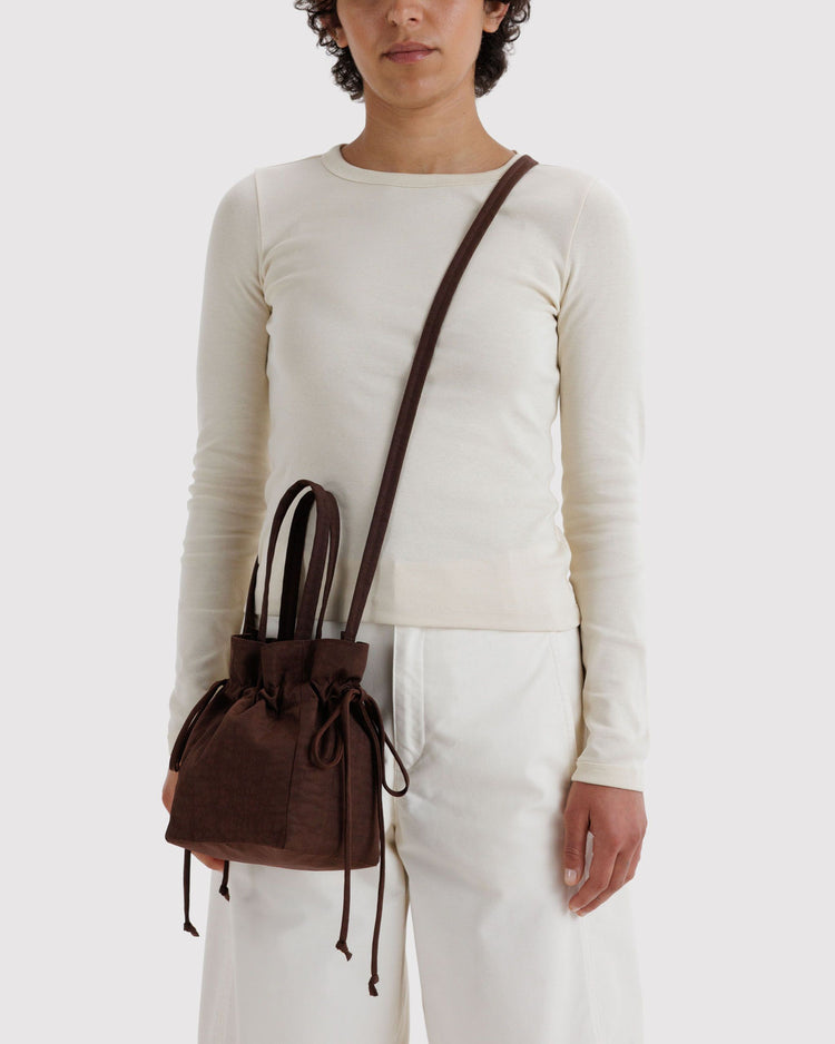 Baggu Nylon Drawstring Bag in Coffee