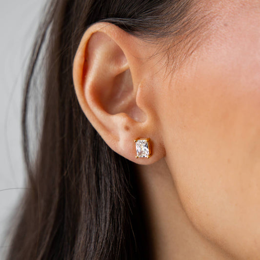 18K Gold Baguette Stud Earrings