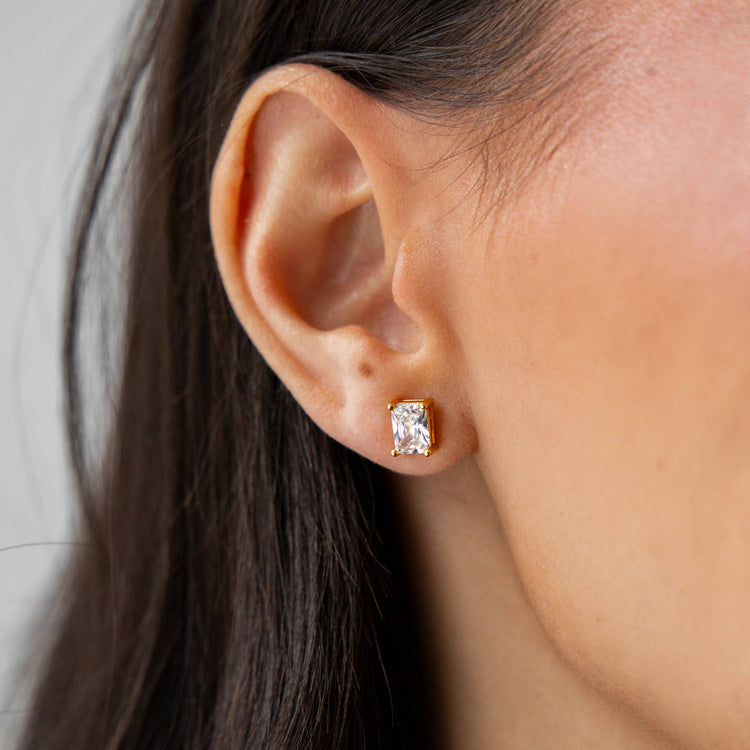 18K Gold Baguette Stud Earrings
