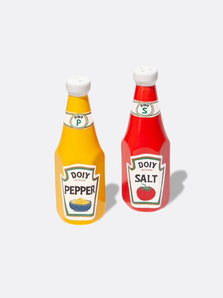 Salt and Pepper Shakers Ketchup & Mustard
