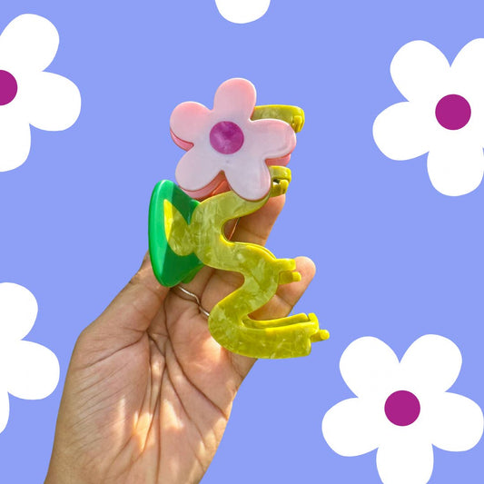Wavy Daisy Hair Claw
