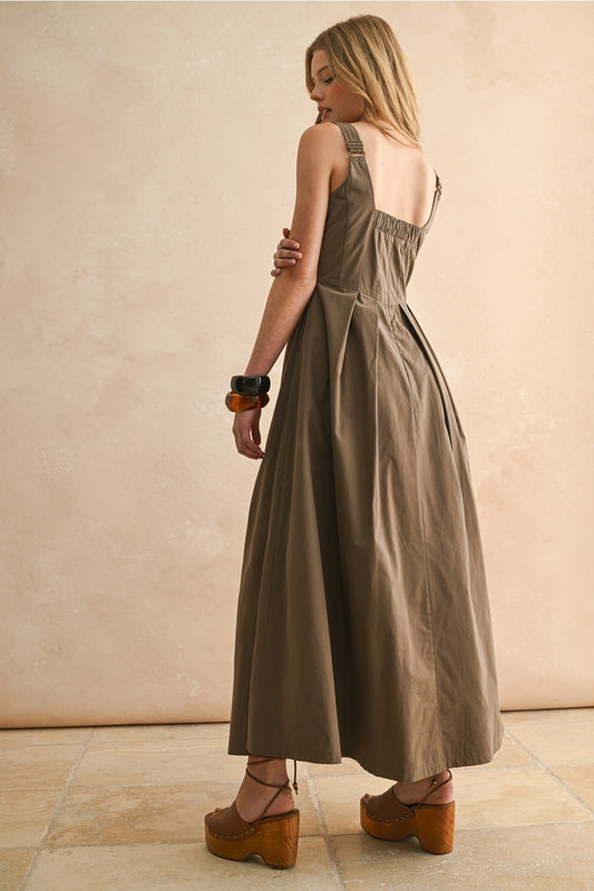 Front Pleated Midi Dress in Mocha Mousse