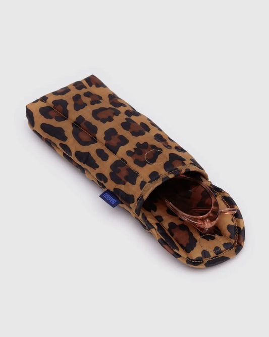 Baggu Puffy Glasses Sleeve in Leopard
