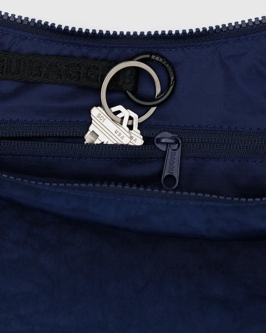 Baggu Medium Nylon Crescent Bag in Navy